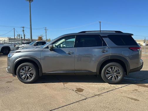 2025 Nissan Pathfinder SV FWD