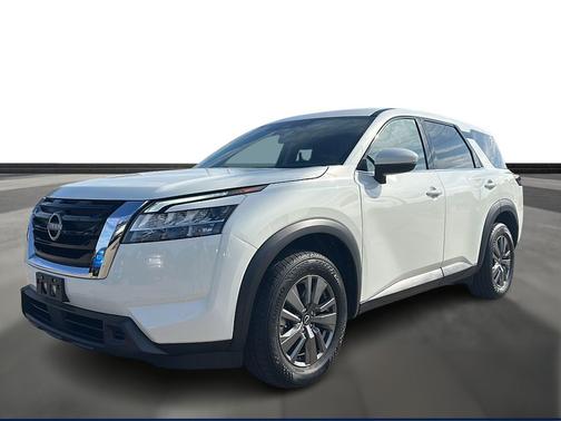 2022 Nissan Pathfinder S 2WD