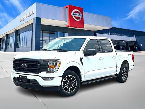 Oxford White 2023 Ford F-150 XLT