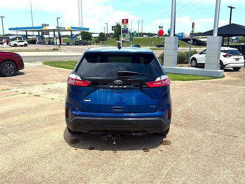 Atlas Blue Metallic 2024 Ford Edge SE