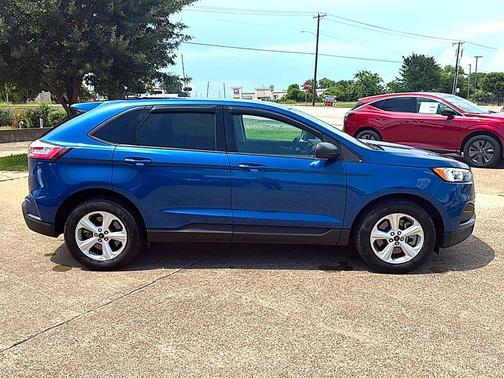 Atlas Blue Metallic 2024 Ford Edge SE