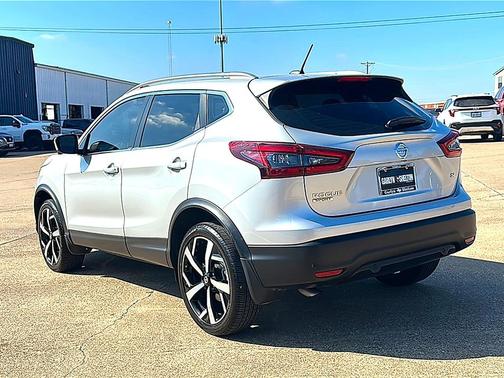 2021 Nissan Rogue Sport SL