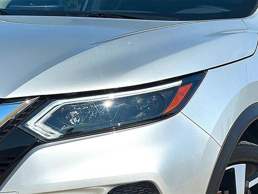 2021 Nissan Rogue Sport SL