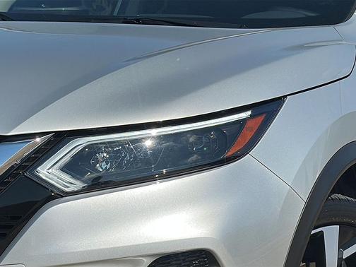 2021 Nissan Rogue Sport SL