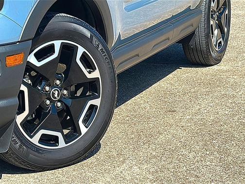 Azure Gray Metallic Tri-Coat 2024 Ford Bronco Sport Outer Banks