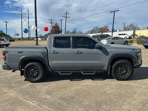 2024 Nissan Frontier PRO-4X