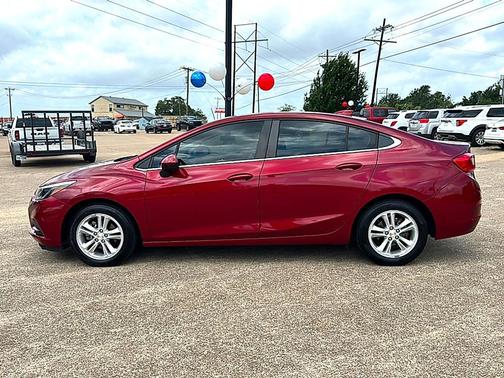 Red Hot 2018 Chevrolet Cruze LT