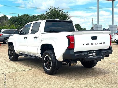 Ice Cap 2025 Toyota Tacoma SR