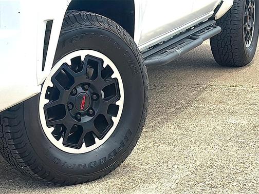 Ice Cap 2025 Toyota Tacoma SR