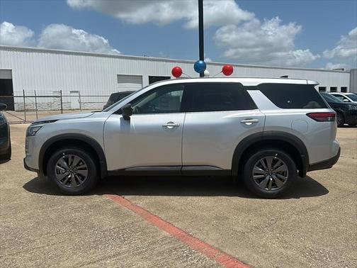 2025 Nissan Pathfinder S FWD
