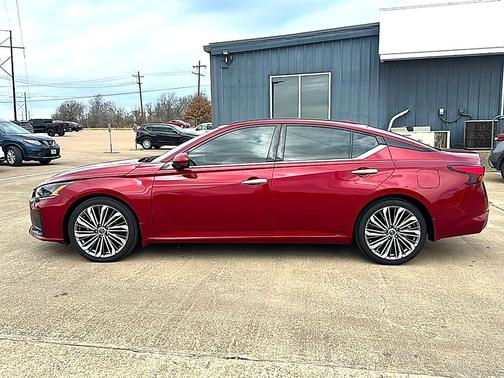 2024 Nissan Altima 2.5 SL