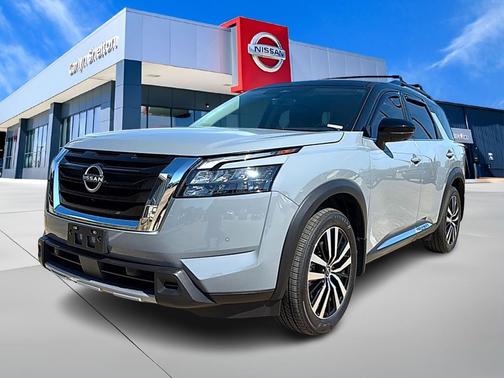 2025 Nissan Pathfinder Platinum FWD
