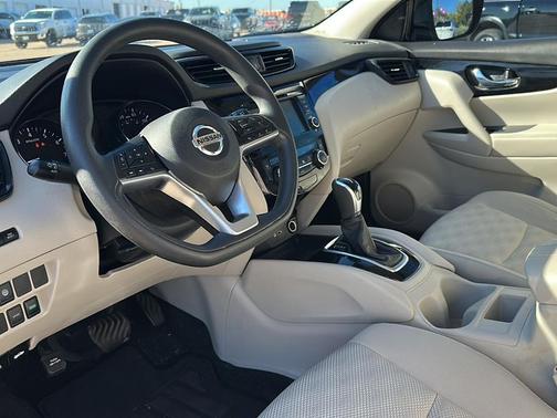 2020 Nissan Rogue Sport SV