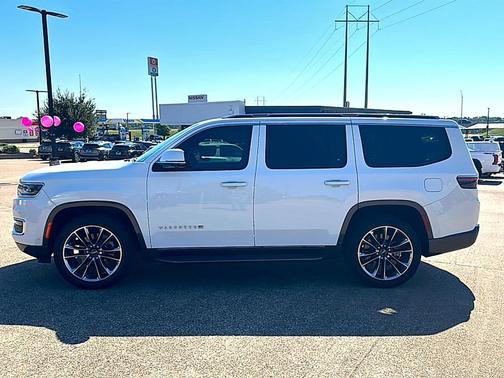 Bright White Clearcoat 2022 Jeep Wagoneer Series II 4x2