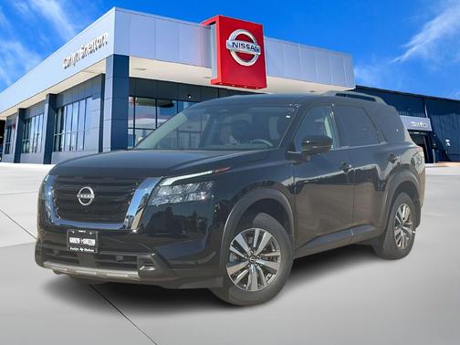 2025 Nissan Pathfinder SL FWD