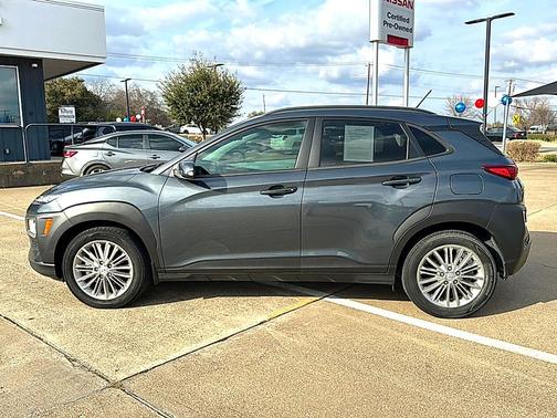 2021 Hyundai KONA SEL