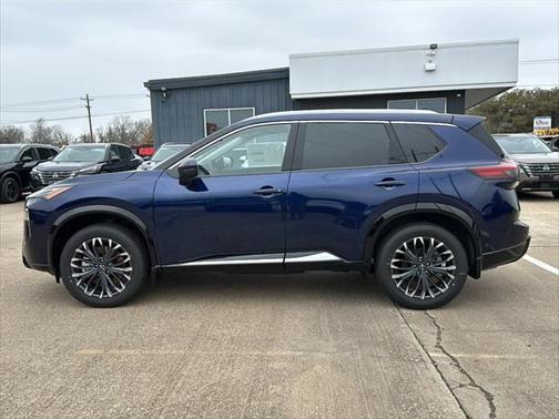 2025 Nissan Rogue Platinum