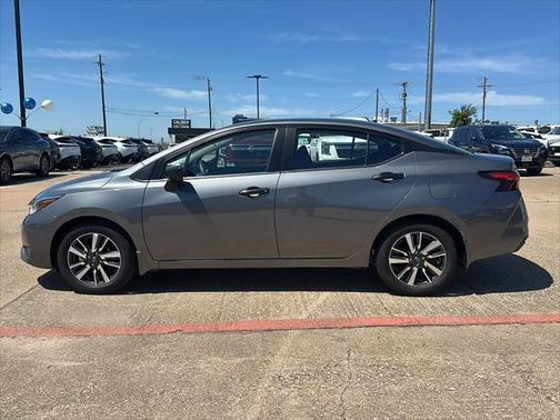 2025 Nissan Versa 1.6 S