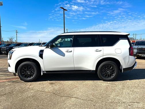 2026 Nissan Armada SV