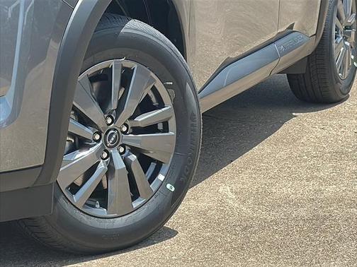 2025 Nissan Pathfinder S FWD