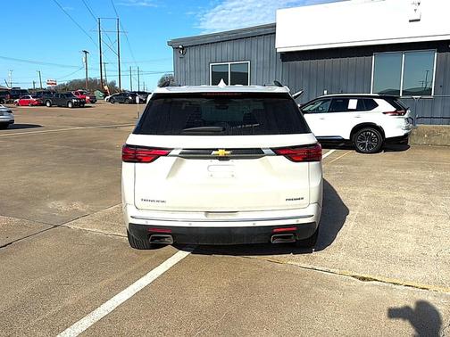 2022 Chevrolet Traverse Premier