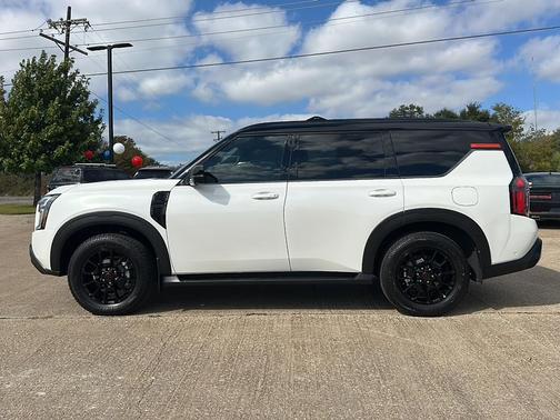 2025 Nissan Armada PRO-4X 4WD