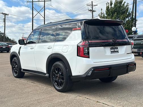 2025 Nissan Armada PRO-4X 4WD