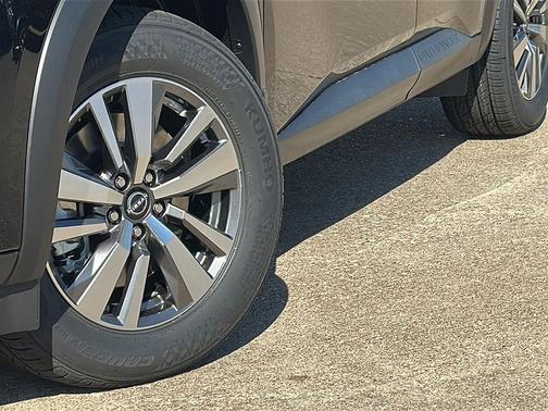 2025 Nissan Pathfinder SL FWD