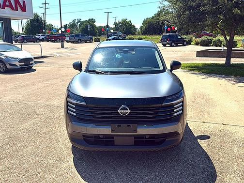 Gun Metallic 2026 Nissan Kicks S