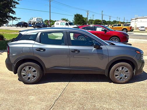 Gun Metallic 2026 Nissan Kicks S