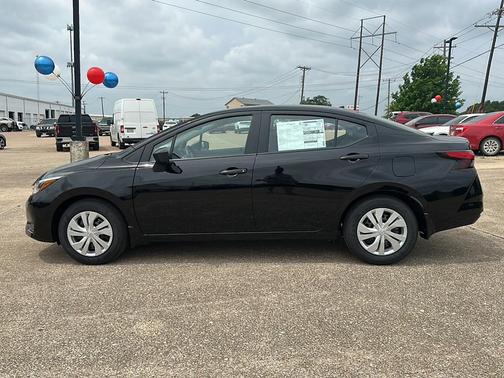 2025 Nissan Versa 1.6 S