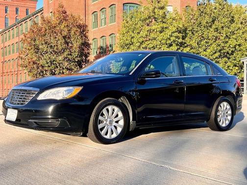2013 Chrysler 200 Touring