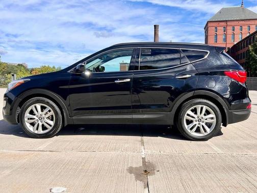 2016 Hyundai Santa Fe Sport 2.0L Turbo