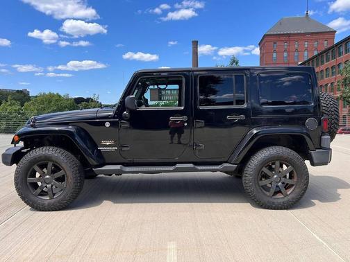 2012 Jeep Wrangler Unlimited Sahara