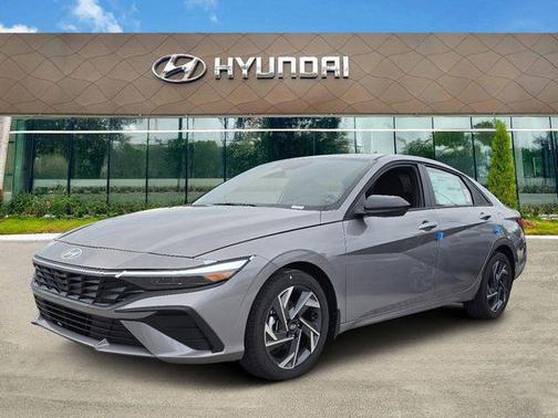2025 Hyundai ELANTRA SEL