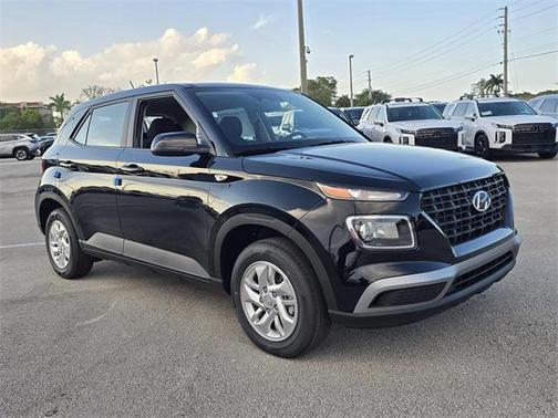 2025 Hyundai VENUE SE