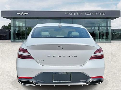 2025 Genesis G70 2.5T RWD