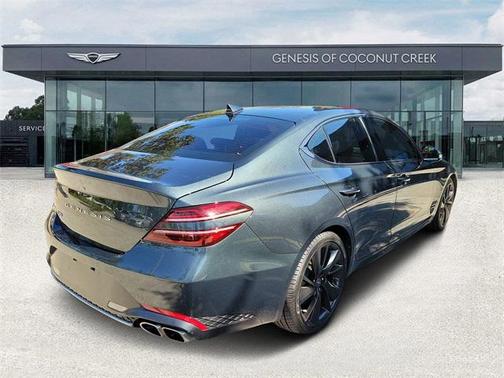 2023 Genesis G70 2.0T RWD