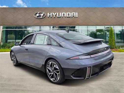 2025 Hyundai IONIQ 6 SEL