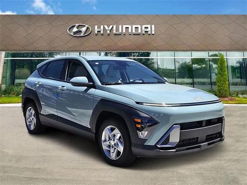 2026 Hyundai KONA SE