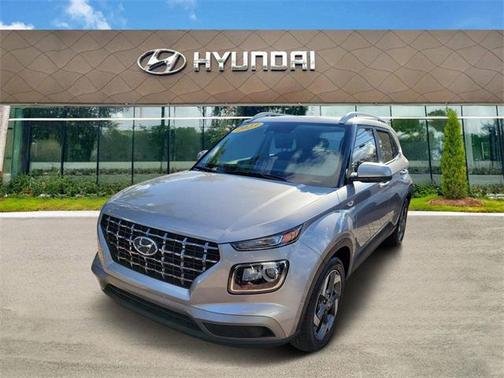 2023 Hyundai VENUE SEL