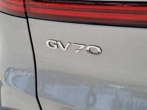 Savile Silver 2026 Genesis GV70 2.5T