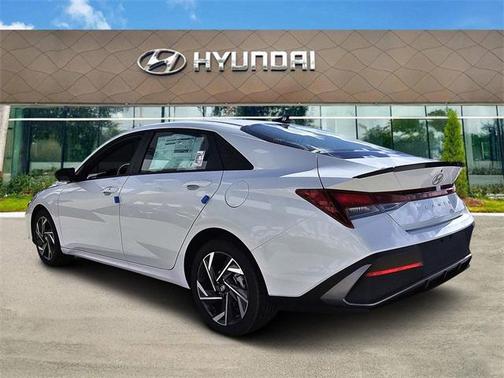 2025 Hyundai ELANTRA Sport