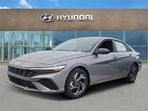 2025 Hyundai ELANTRA SEL