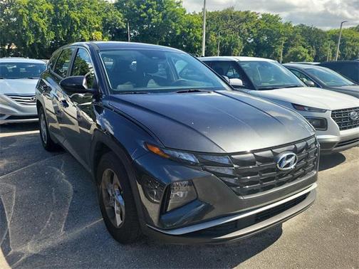 2024 Hyundai TUCSON SE