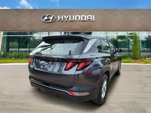 2024 Hyundai TUCSON SE
