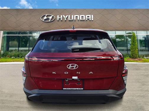 2025 Hyundai KONA SE