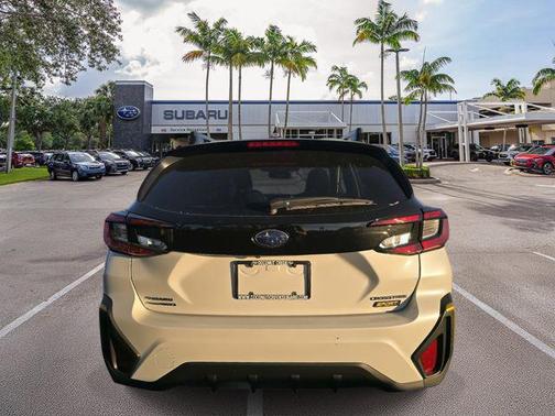 Crystal White Pearl 2025 Subaru Crosstrek Sport