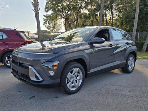 2025 Hyundai KONA SE