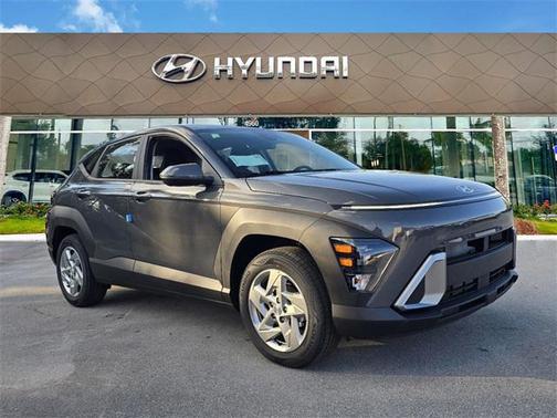 2025 Hyundai KONA SE
